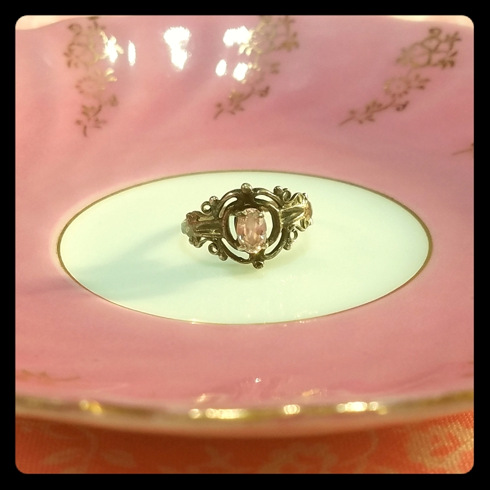 Renaissance gemstone ring